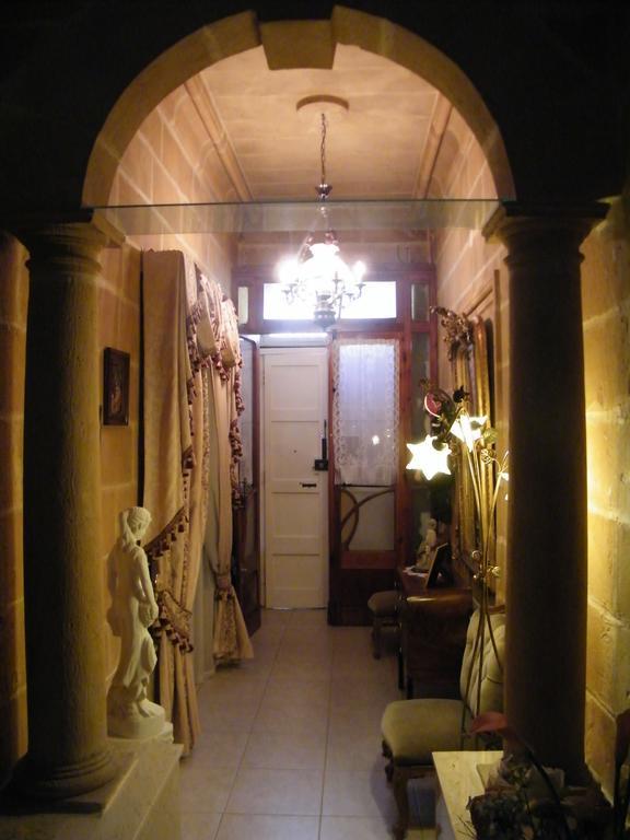 Nocturne Family House Apartment Paola Exterior photo
